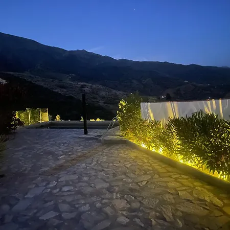 Mi Casa Es Su Casa * Sedella